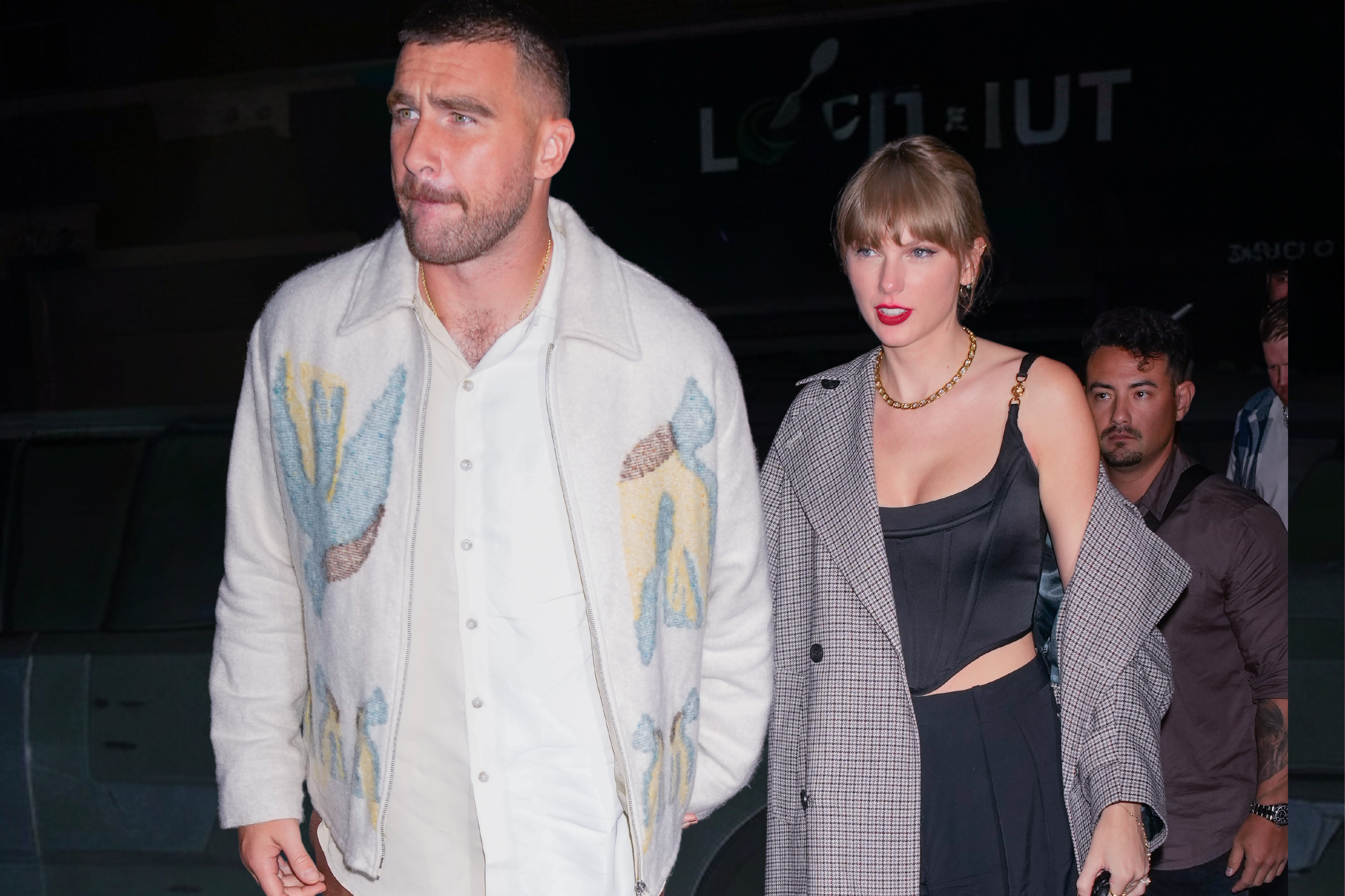 Photo: Online Frenzy Over Taylor Swift, Travis Kelce Lunch Date