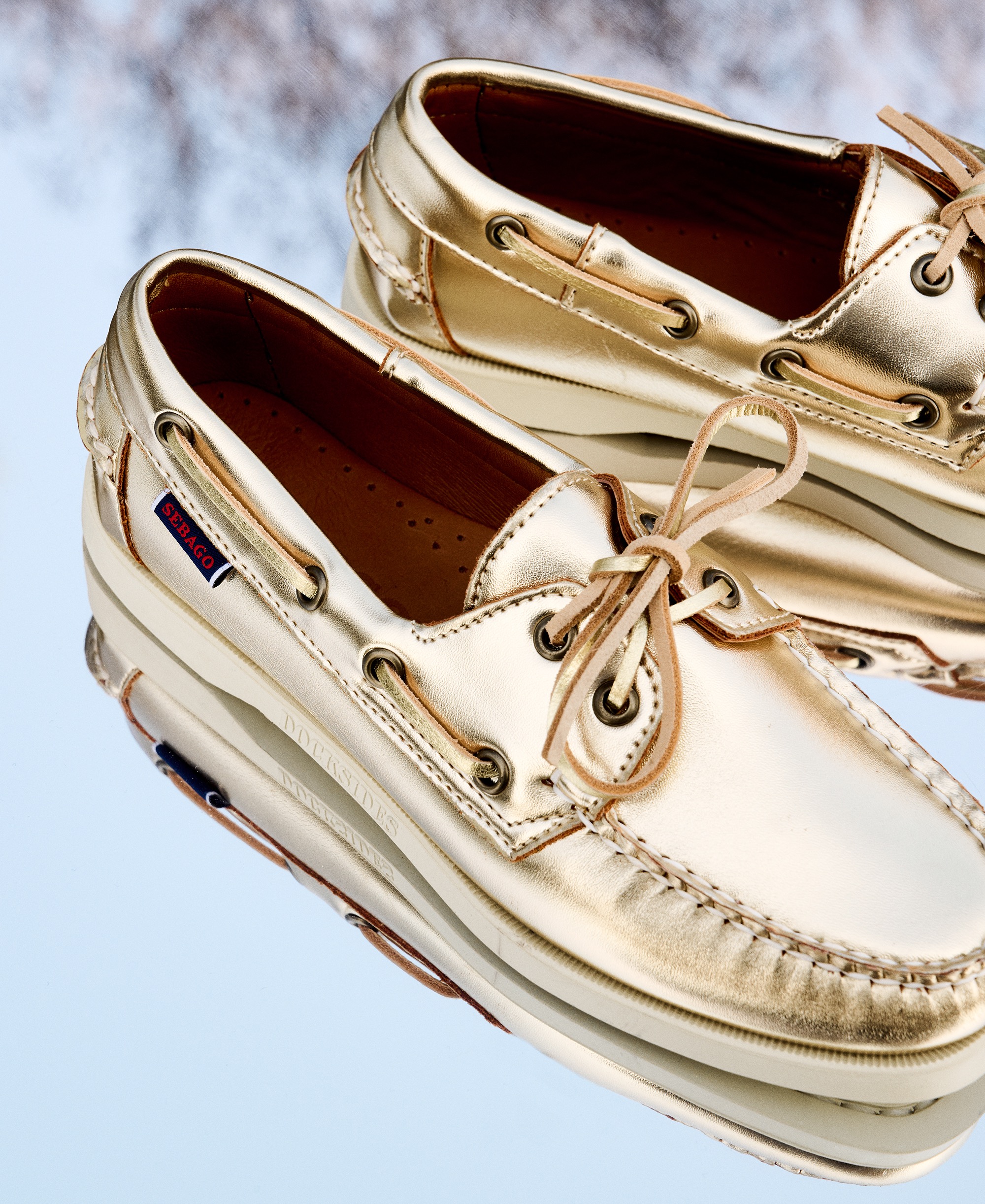 https://sebago-usa.com/collections/womens-docksides/products/portland-met-gold