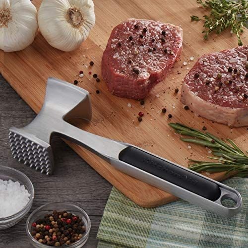 The 46 Best Grilling Gifts That BBQ Enthusiasts Will Love