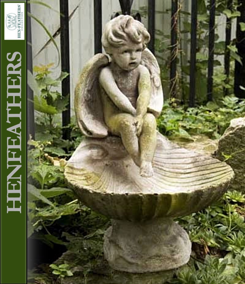 Le Putti Birdbath