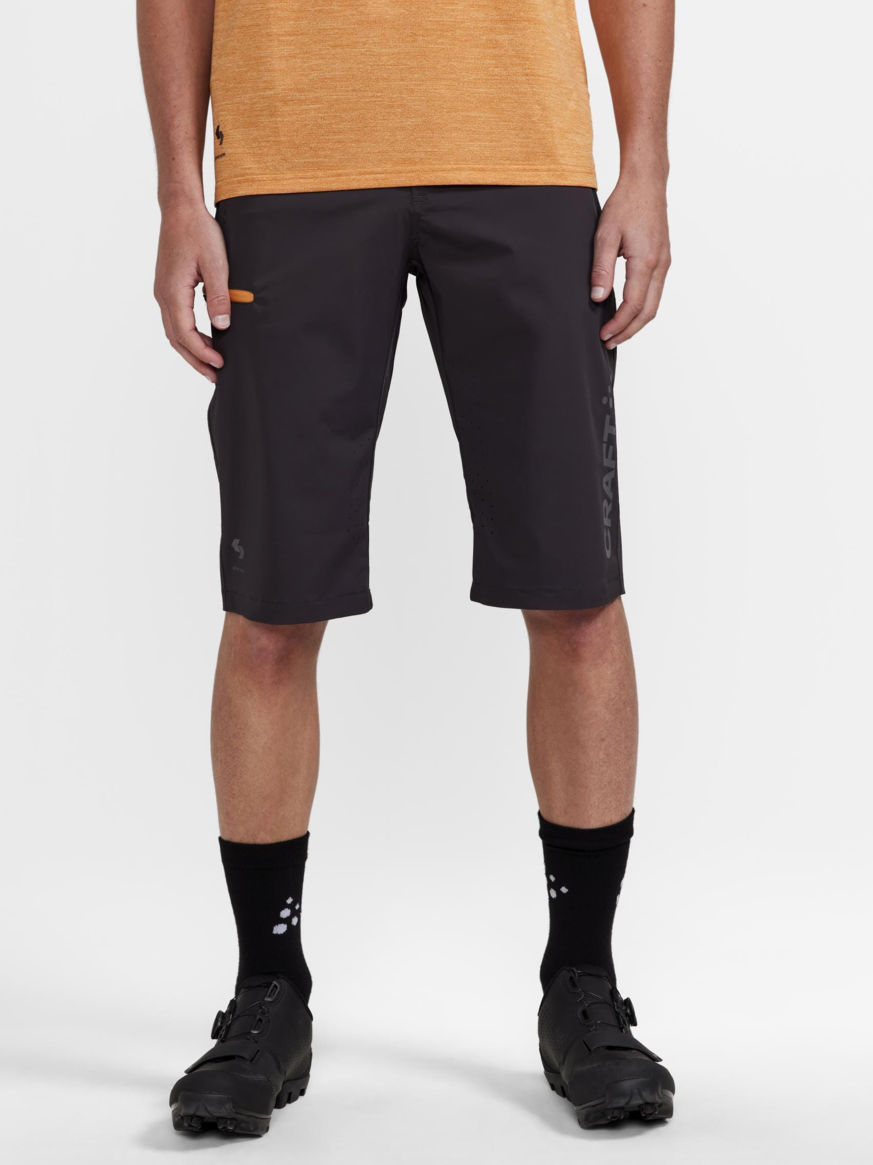 Image of MEN'S PRO GRAVEL BIKE SHORTS