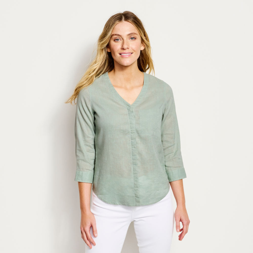  Women’s Performance Linen Three-Quarter-Sleeved Shirt