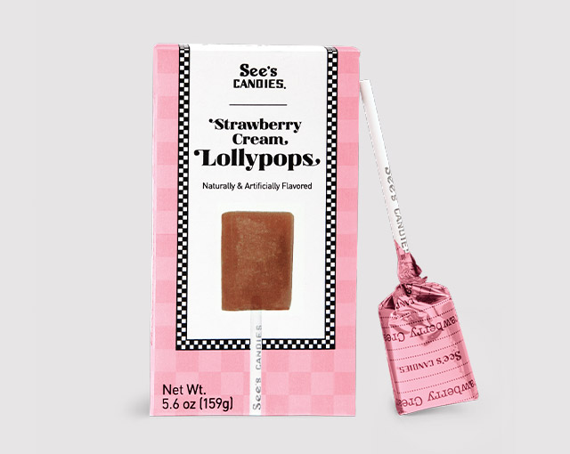 Strawberry Cream Lollypops