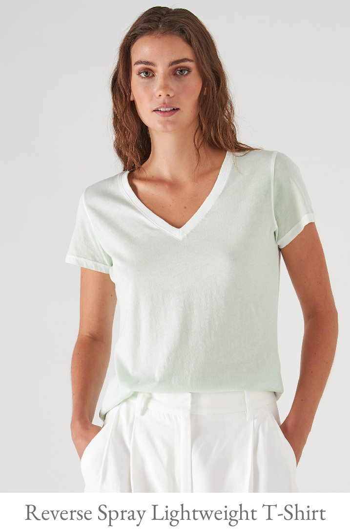 REVERSE SPRAY LIGHTWEIGHT PIMA COTTON V-NECK T-SHIRT