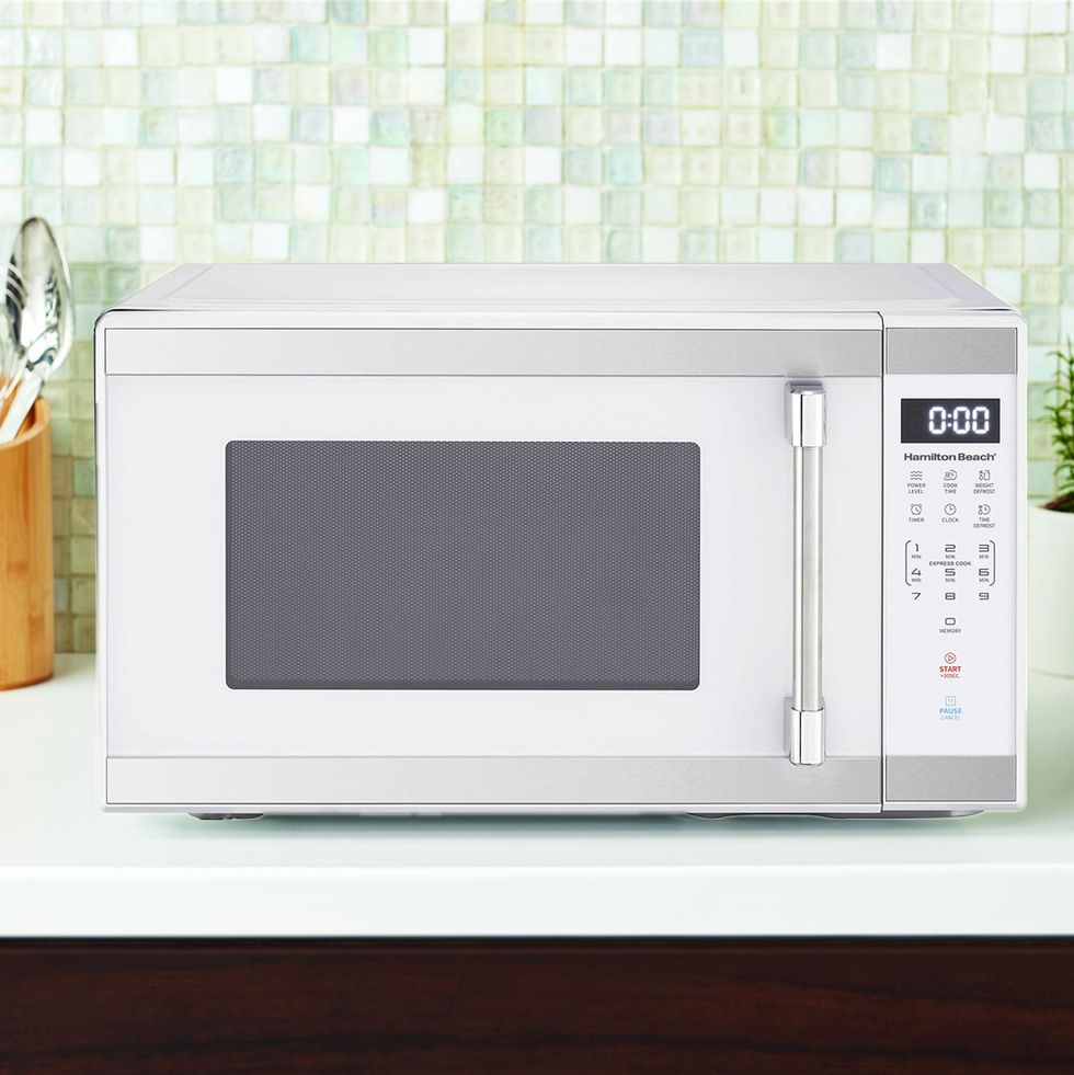 This Top-Rated Hamilton Beach Microwave Is Less Than $100 Right Now