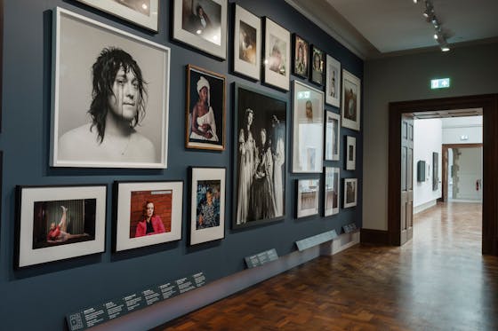 The National Portrait Gallery in London presented a photography exhibition entitled “Contemporary Women in the Arts.”