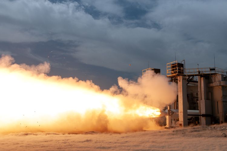 Big Booster Benefits – First Flight of Longest Monolithic Solid Rocket Motors (1)