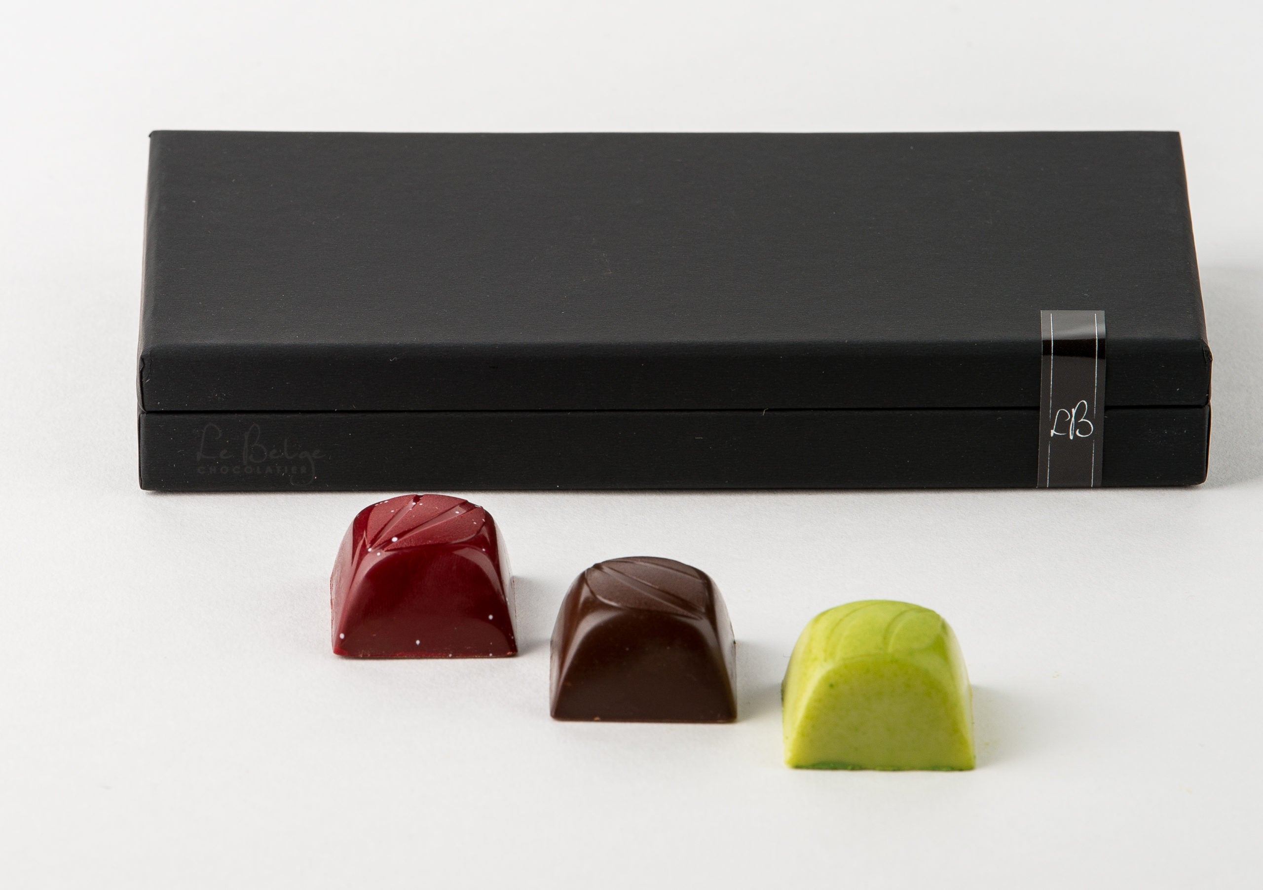 Image of Studio 761 | Truffle Box | Black Noir | 8pc