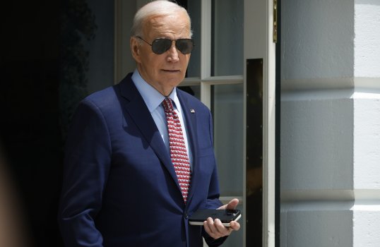 Photo: Biden Issues Supreme Court Warning