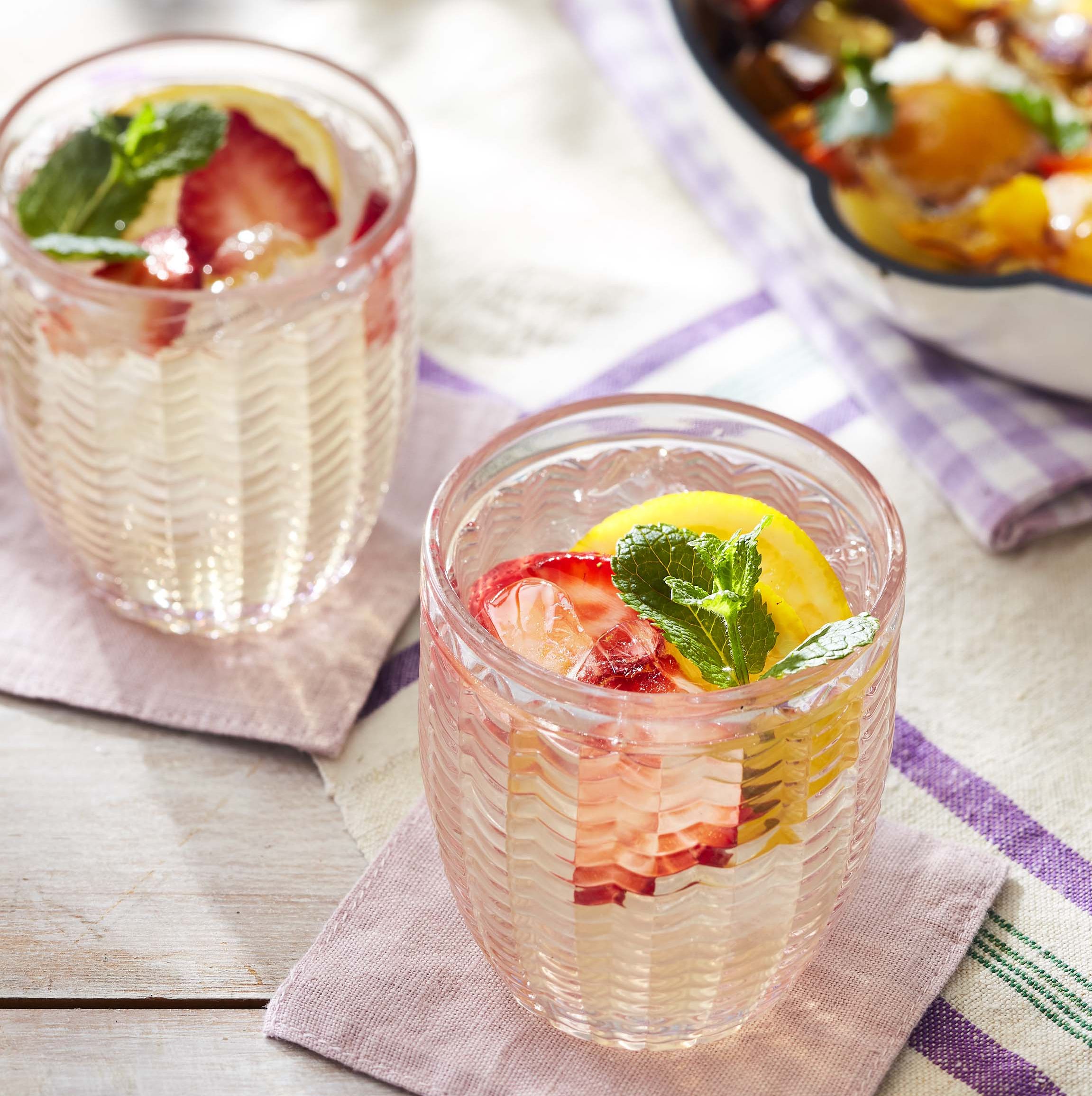 Cool Down with a Glass of Fresh Mint and Lemon Iced Tea