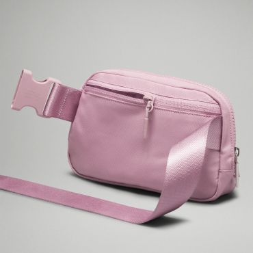 Everywhere Belt Bag 1L