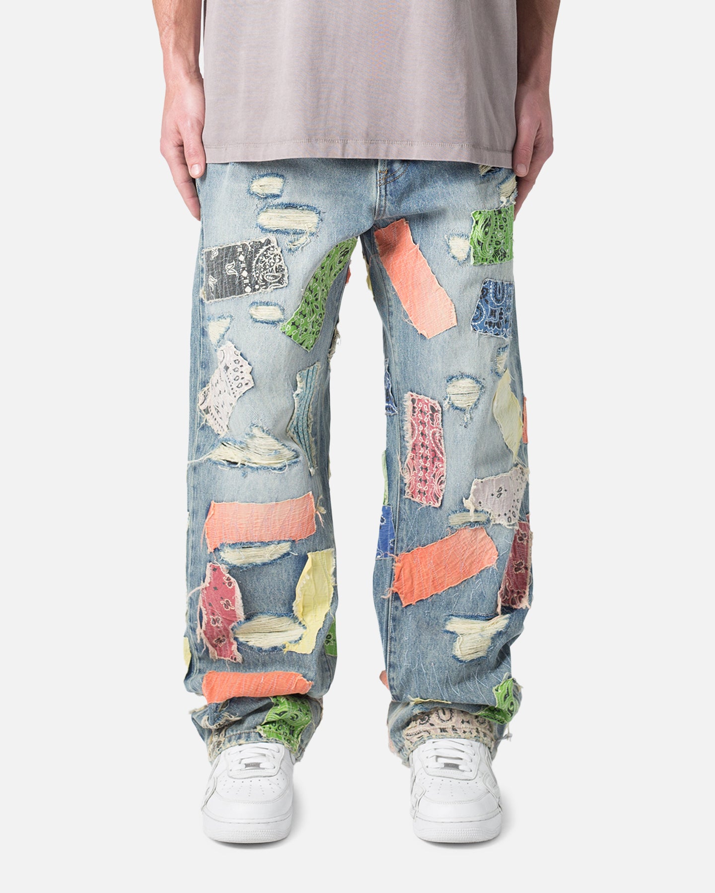 Image of MNML Ultra Baggy Bandana Patch Denim Jeans Blue/Multi