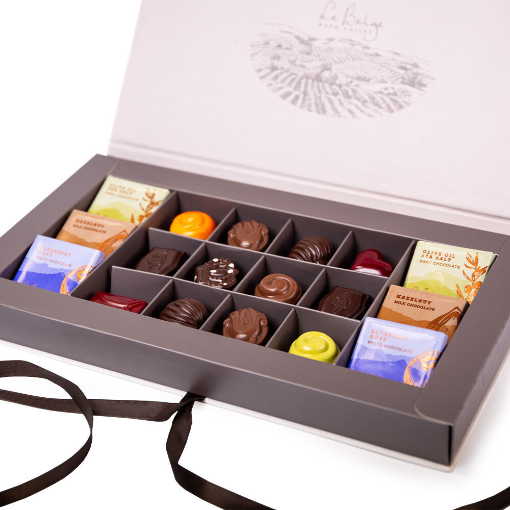 Image of Galleria Chocolate Gift Box 18pc