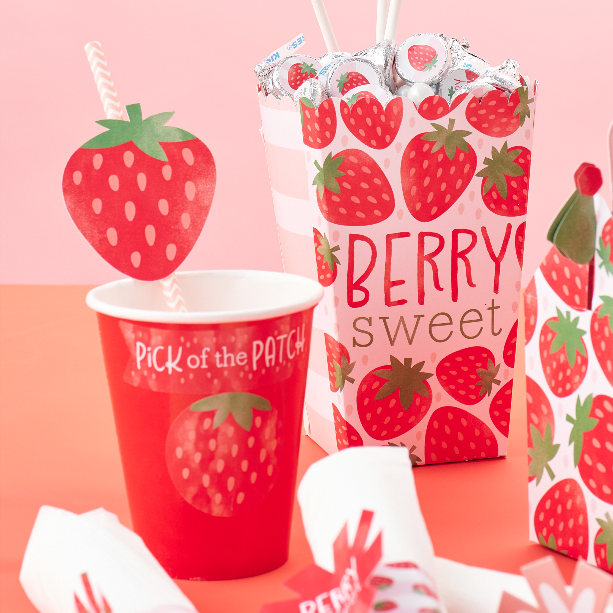 Strawberry Straw Decor