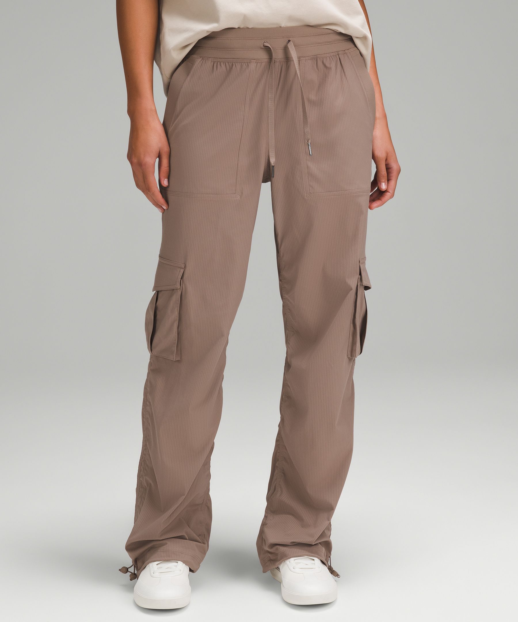 Dance Studio Relaxed-Fit Mid-Rise Cargo Pant