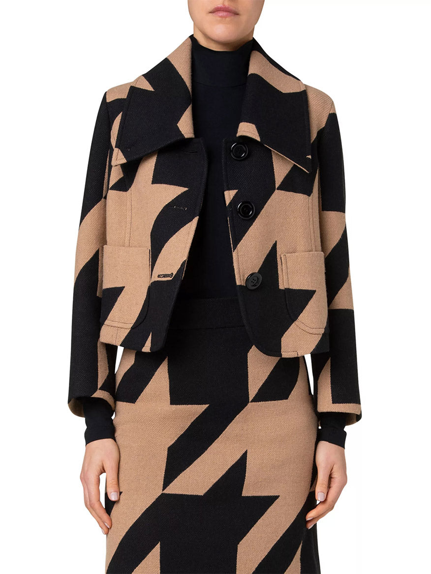 Image of Akris Punto XL Houndstooth Boxy Jacquard Jacket in Black/Caramel