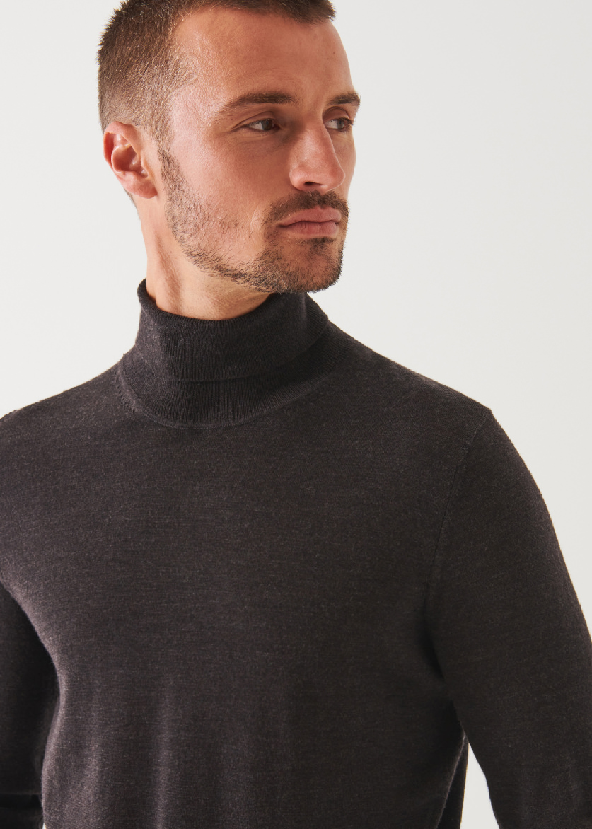 EXTRA-FINE MERINO TURTLENECK