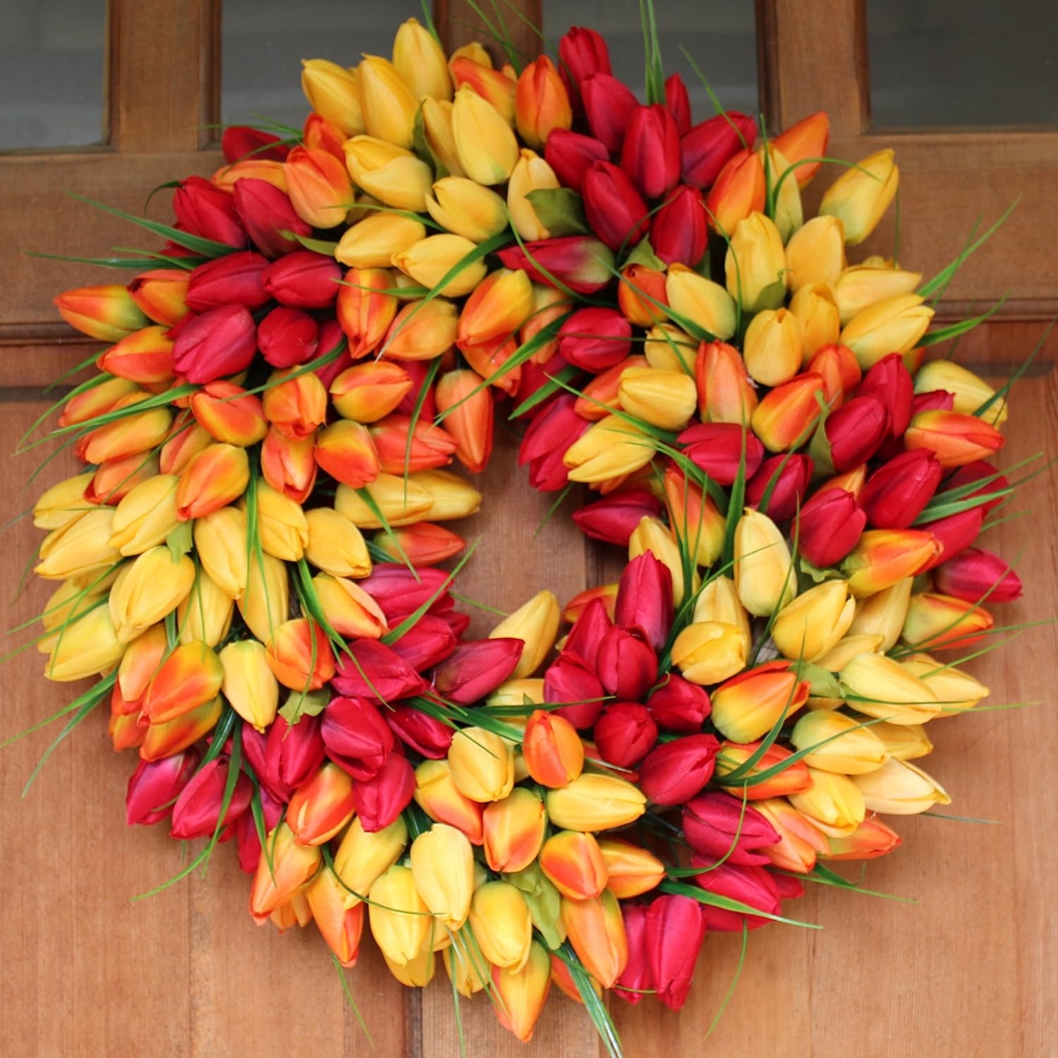 Amazon Reviewers Are Obsessed with This Massive Tulip Wreath