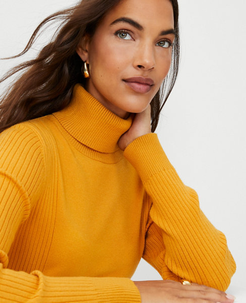 Mixed Ribbed Turtleneck Sweater