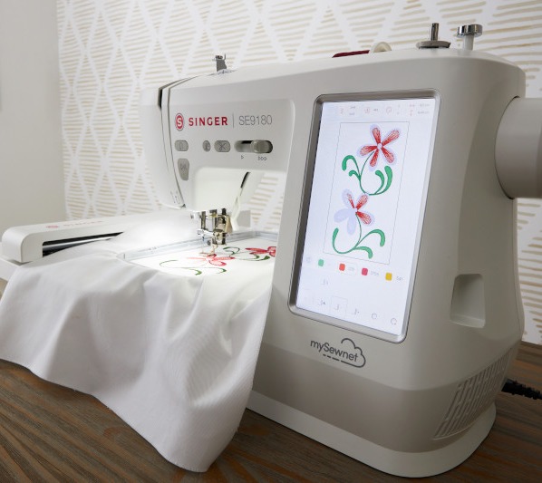 SINGER® SE9180 Sewing & Embroidery Machine + FREE GIFT