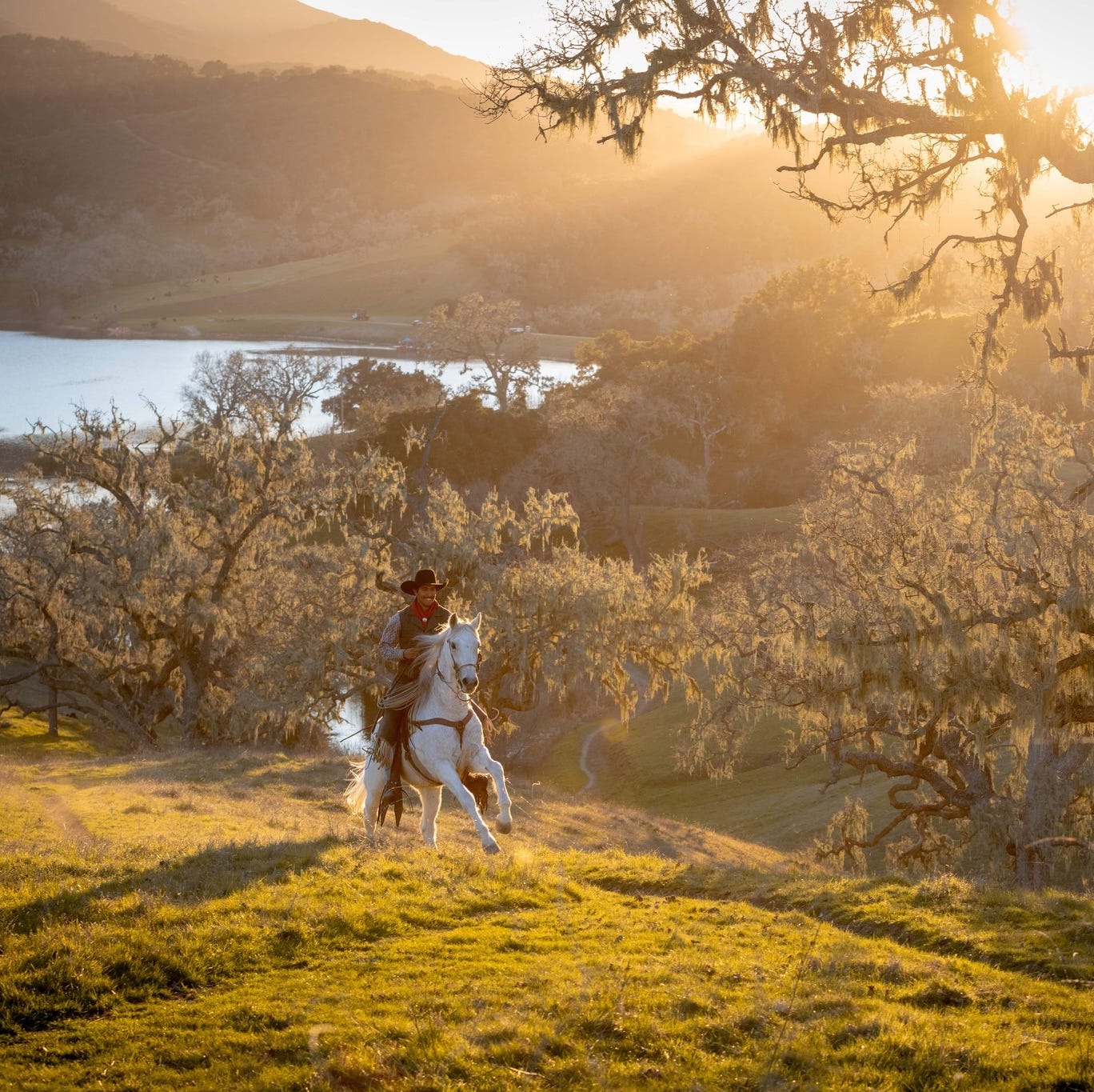 10 Epic Dude Ranches to Experience a Little Bit of Cowboy Life