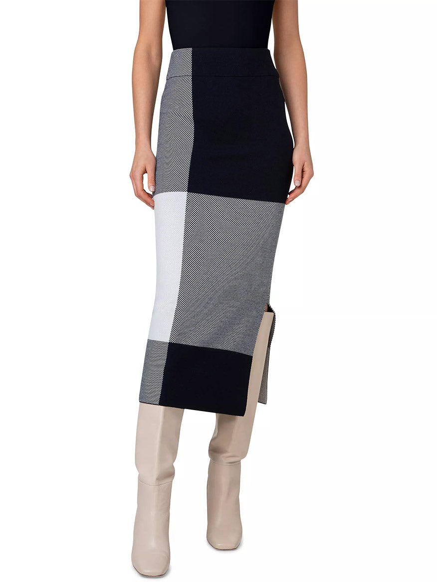 Image of Akris Punto XL Gingham Merino Wool Midi Skirt in Navy/Cream