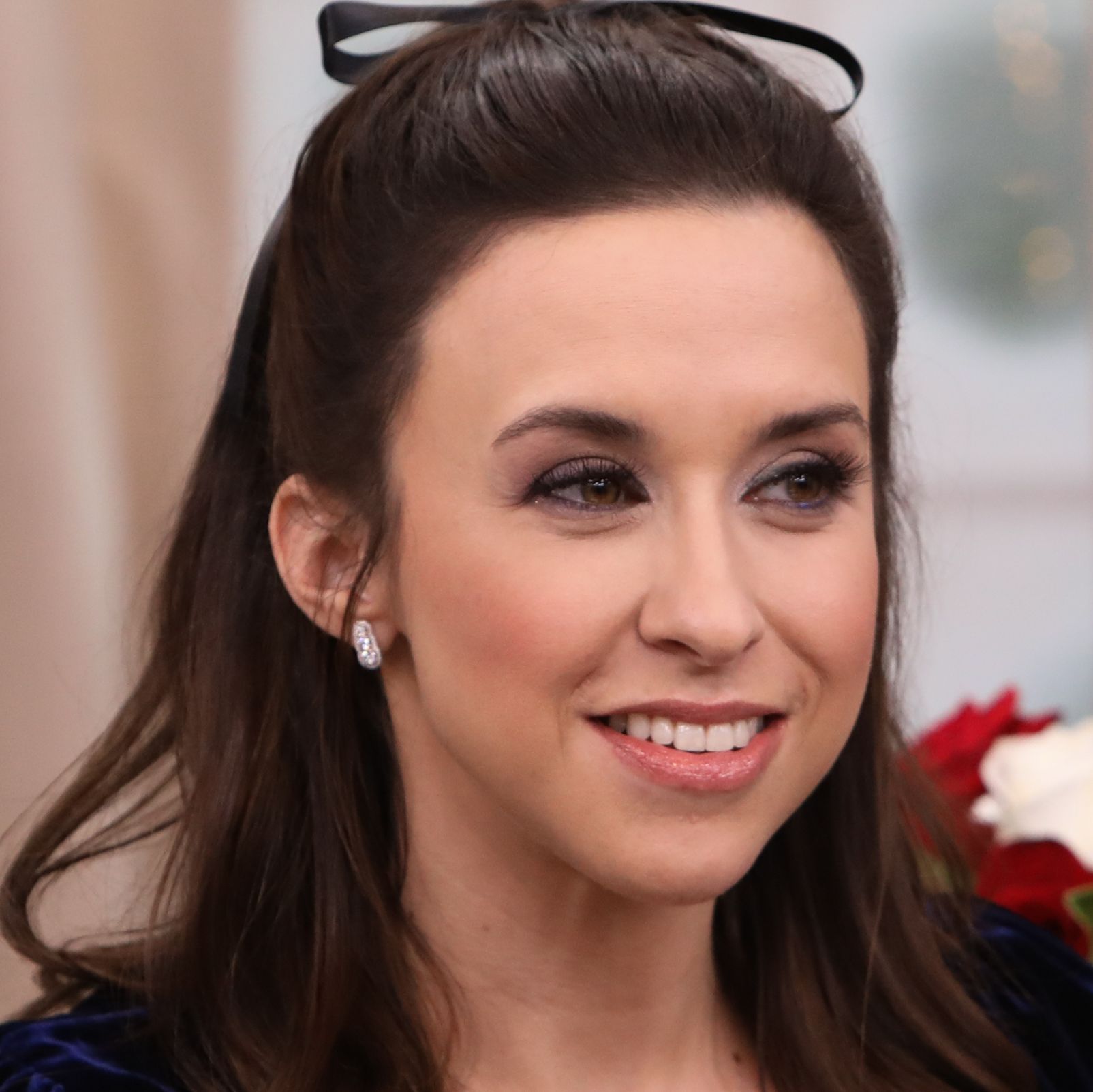 Hallmark Fans Are Ecstatic After Learning About Lacey Chabert’s New Movie