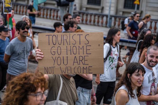 Anti-tourism protesters in Barcelona