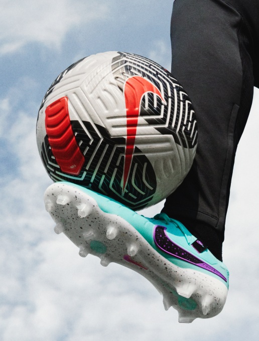 Nike Footballs