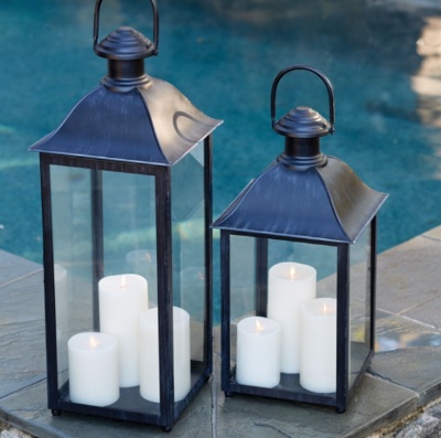 Carriage Outdoor Lantern