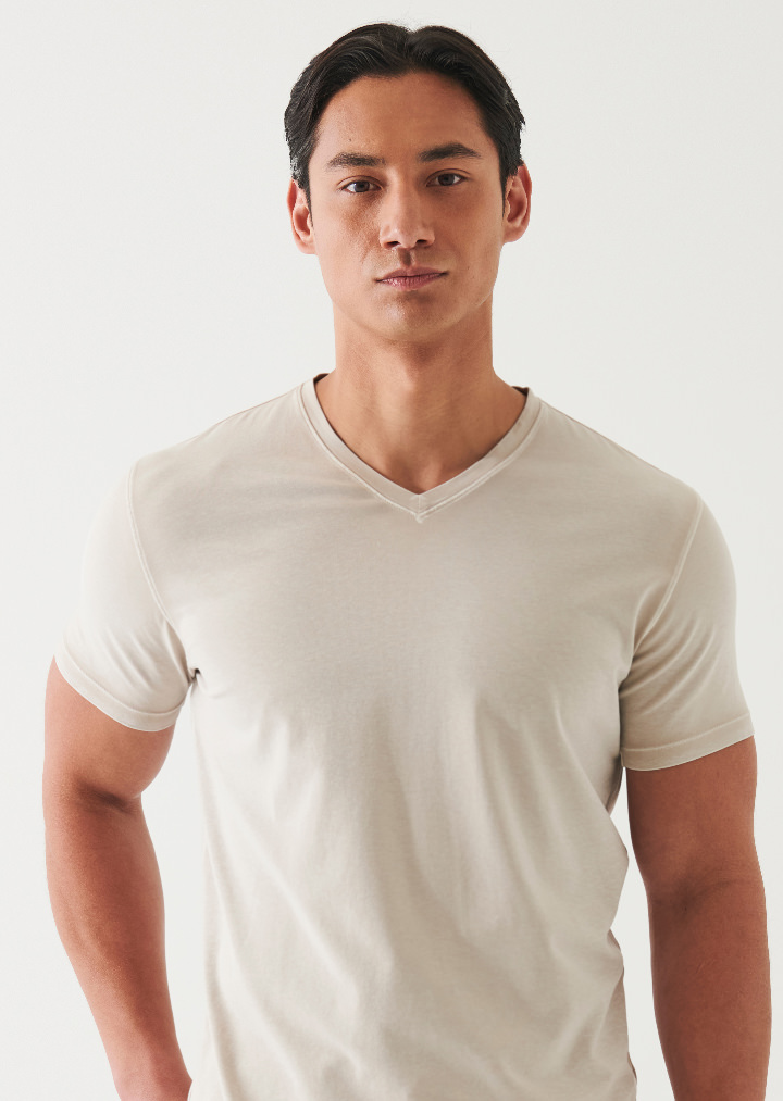 PIMA COTTON STRETCH VINTAGE WASH V-NECK T-SHIRT