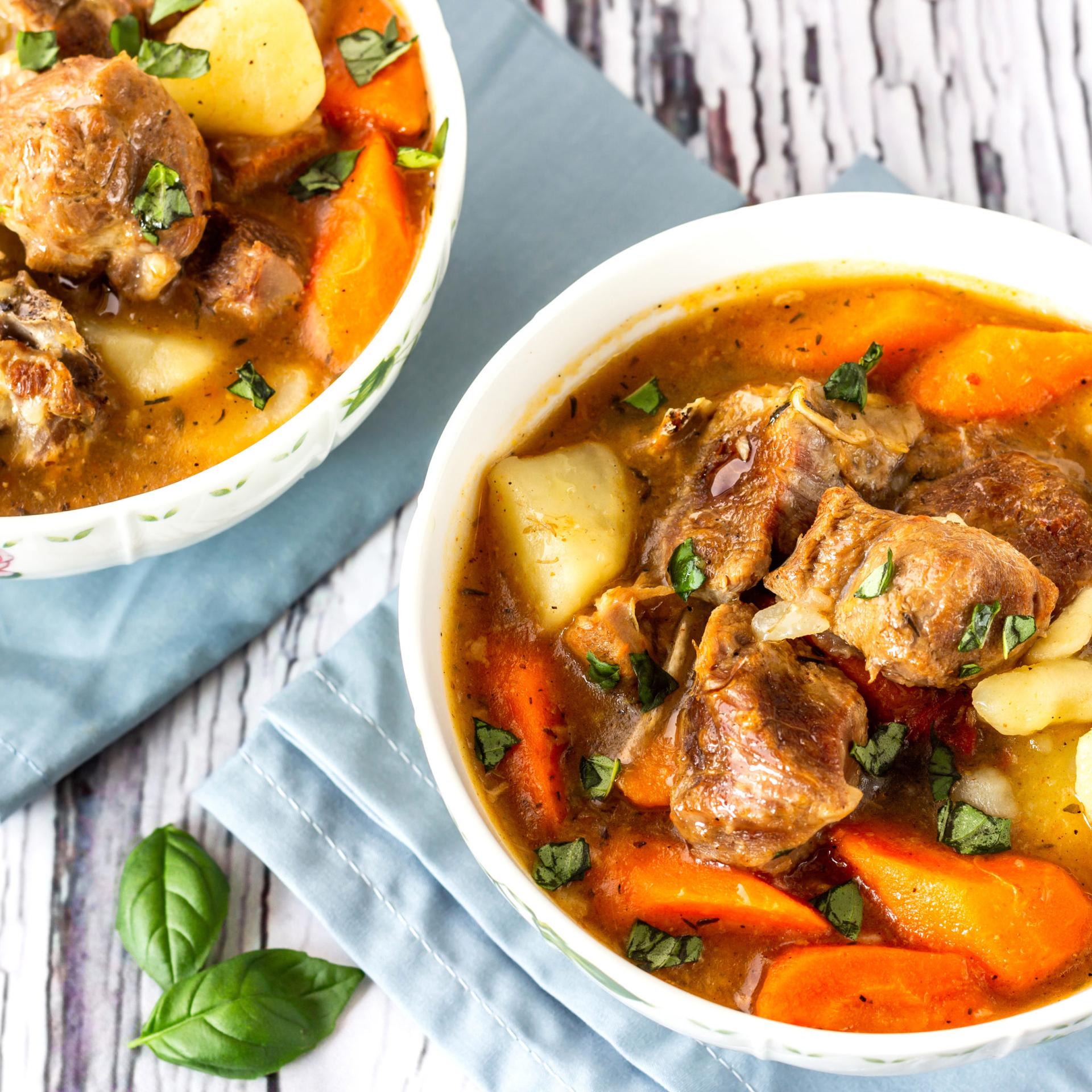 🍲 Irish Lamb Stew - Hearty and Wholesome Experience the heartiness of Irish Lamb Stew—a soul-soothing dish that's perfect for the occasion. 