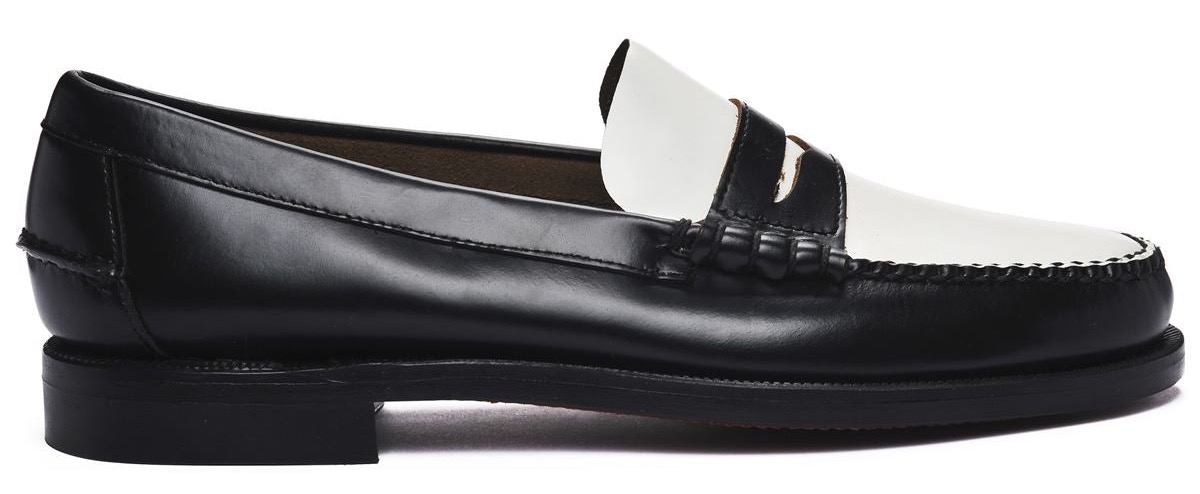 https://sebago-usa.com/collections/mens-citysides/products/classic-dan-black-white