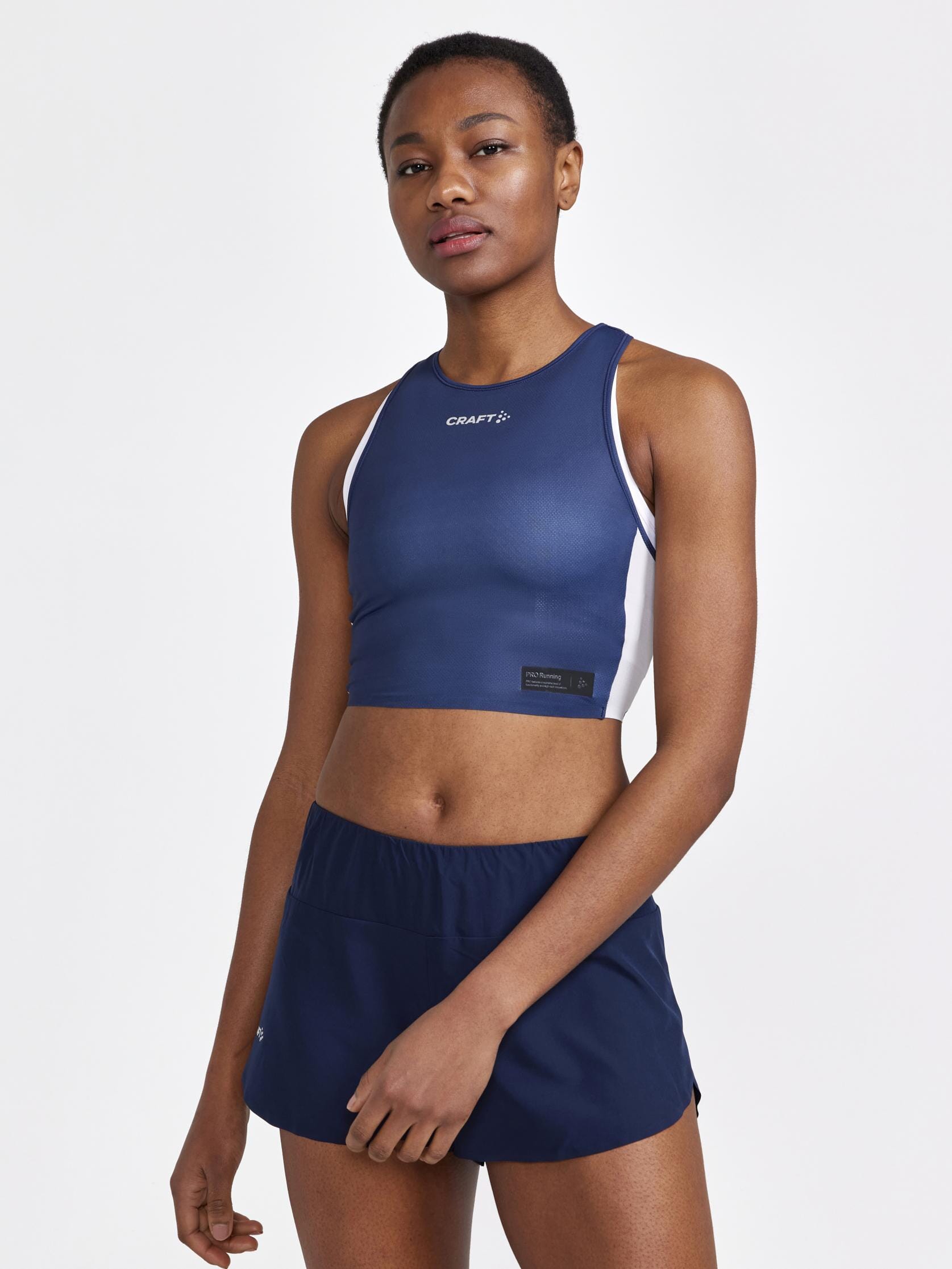 Image of WOMEN'S PRO HYPERVENT RUNNING CROPPED TOP