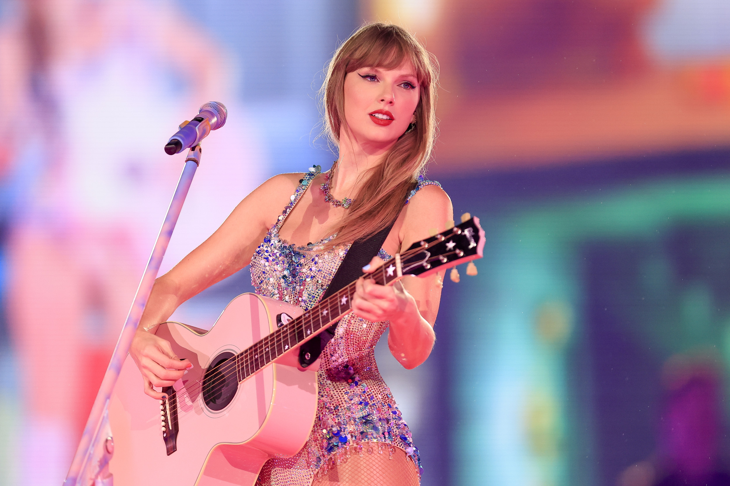 Photo: Taylor Swift Breaks Another Record With 'Tortured Poets'