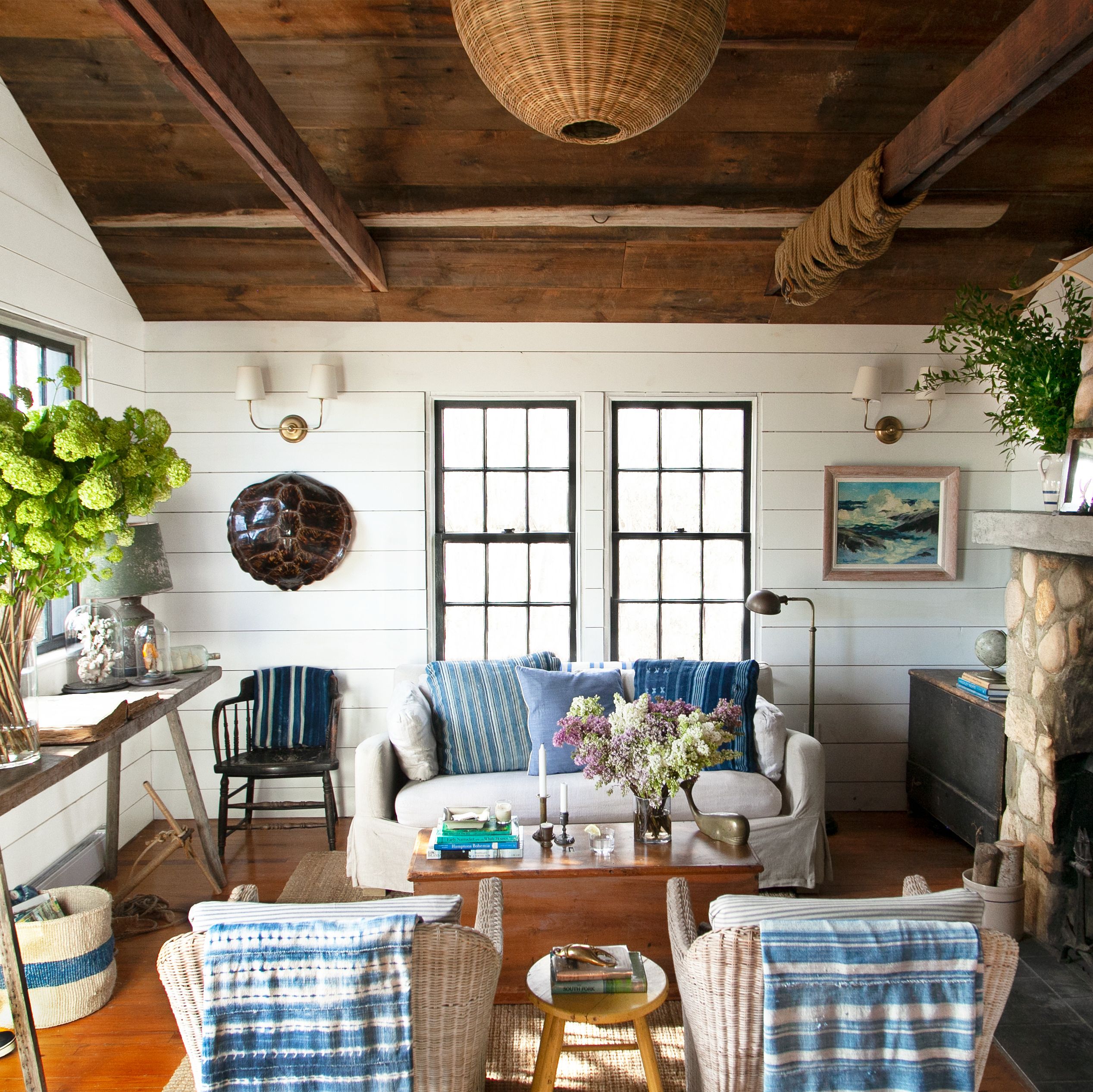 These Coastal Color Palettes Will Turn Any Home into a Breezy Retreat