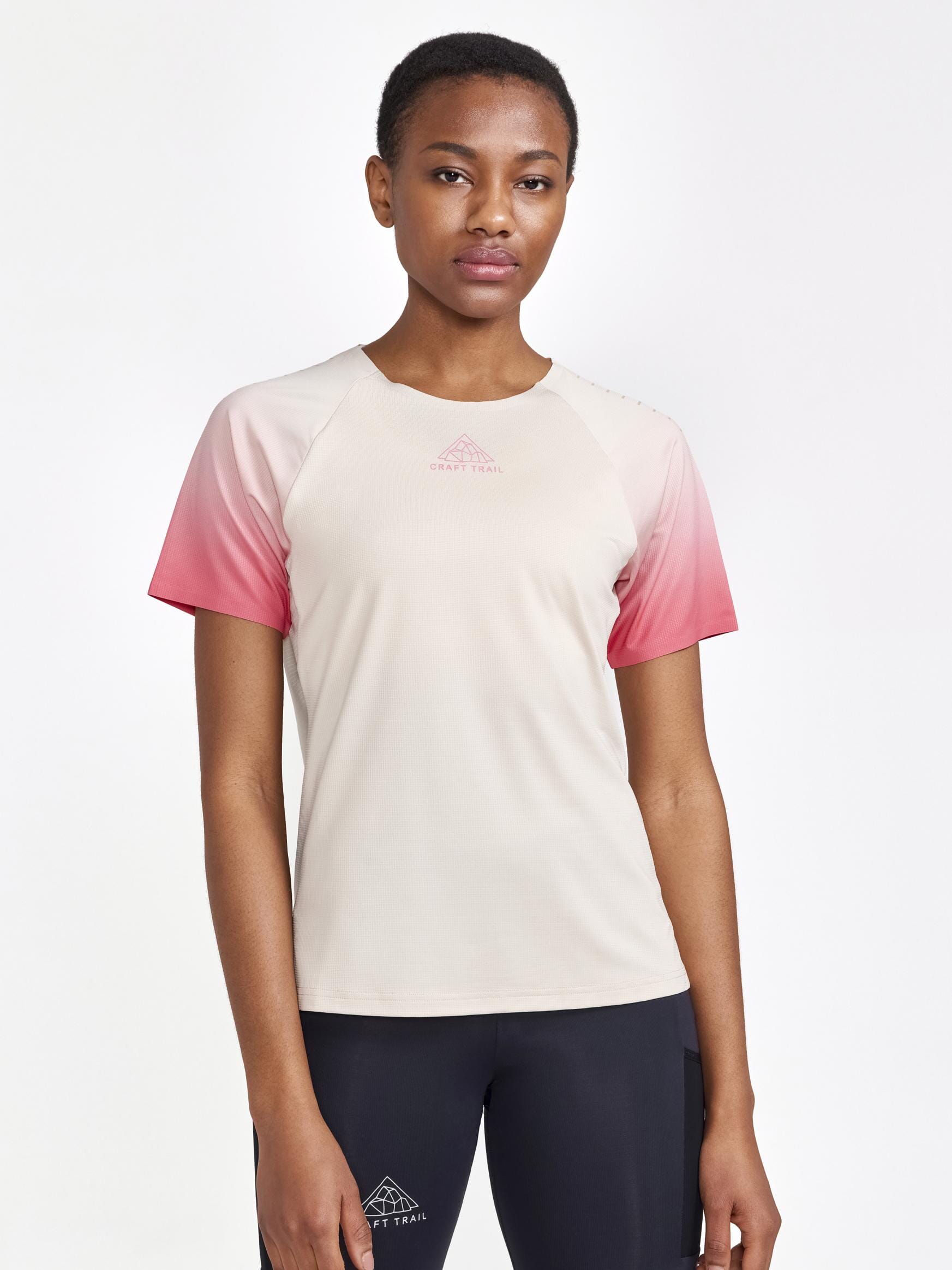 Image of WOMEN'S PRO TRAIL RUNNING SHORT SLEEVE TEE