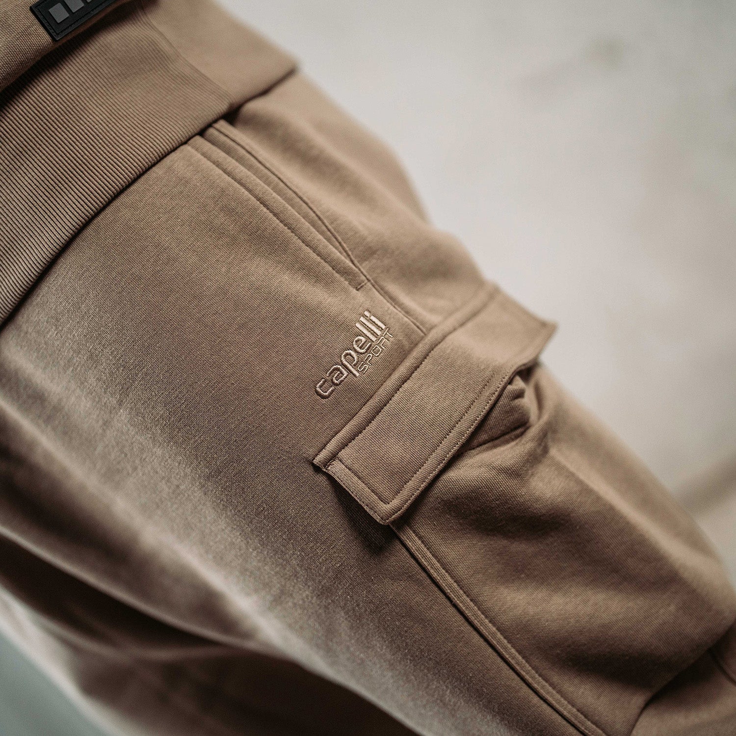 Image of MEN'S FLEECE CARGO SWEATPANTS