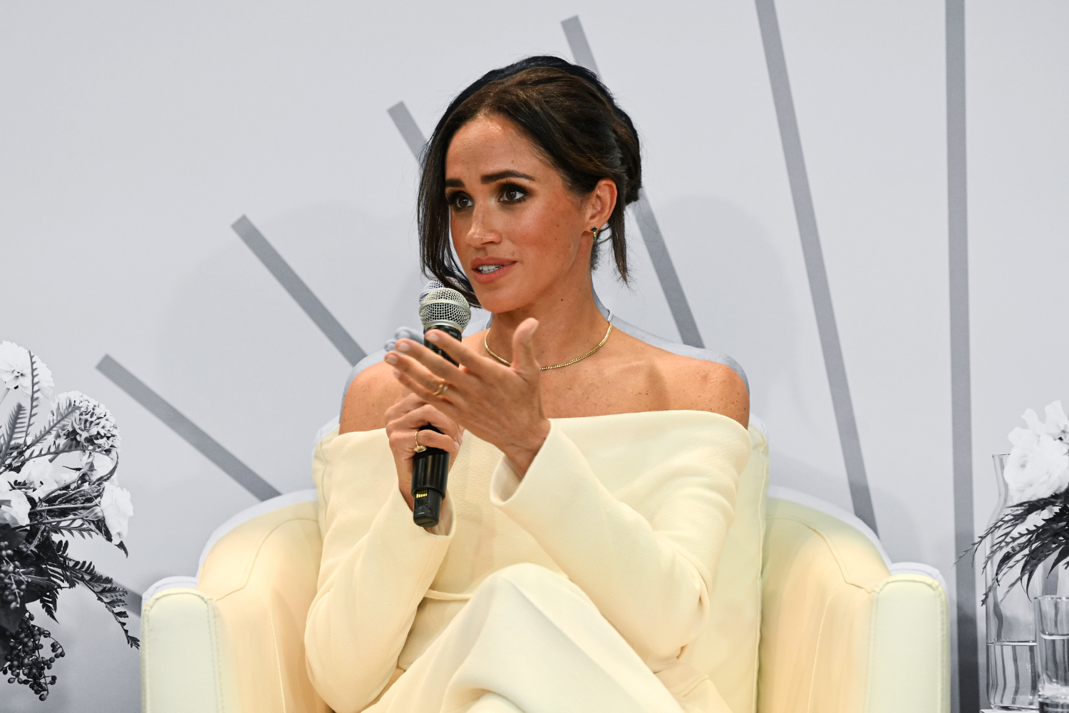 Photo: Meghan Markle Praised for ‘Effortless’ Fashion