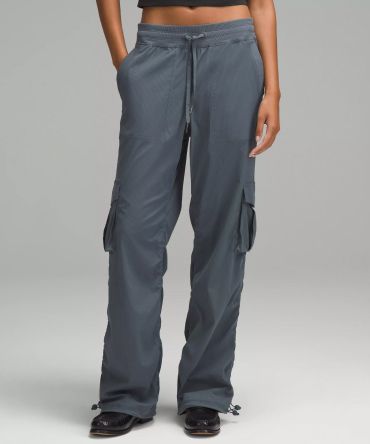 Dance Studio Relaxed-Fit Mid-Rise Cargo Pant