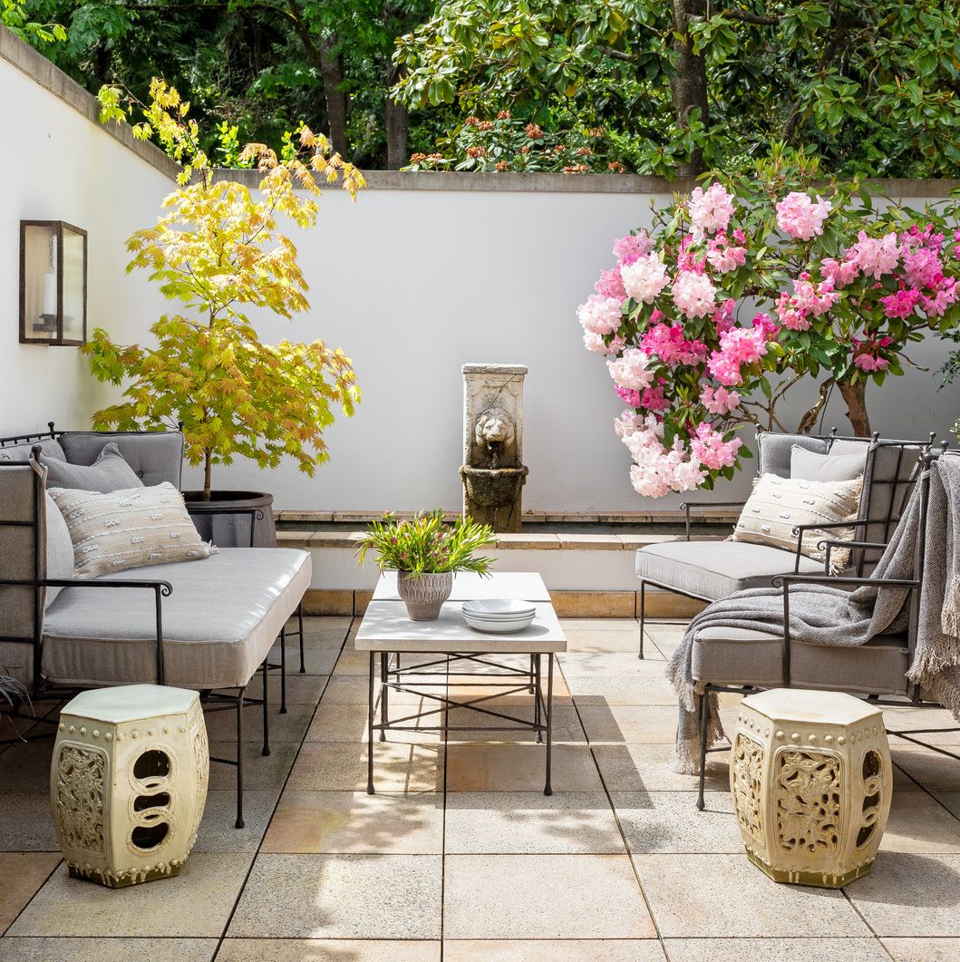 The Best Places to Shop Inexpensive Patio Furniture