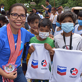 Two geographically remote schools in the Philippines were gifted school supplies to help make it easier for students to learn.