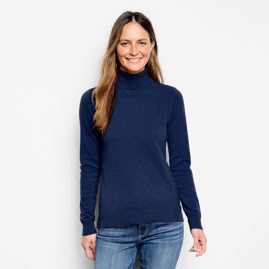 Women's Classic Cashmere Turtleneck Sweater