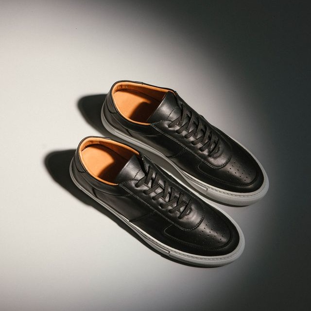 Men's Minimal Sneakers