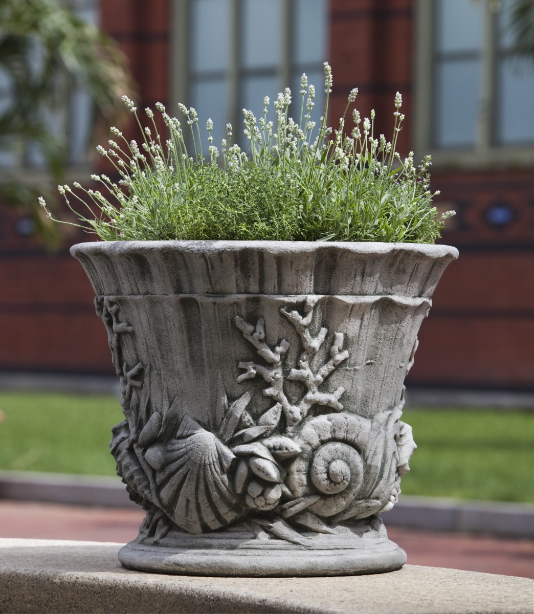 Smithsonian Chesapeake Urn