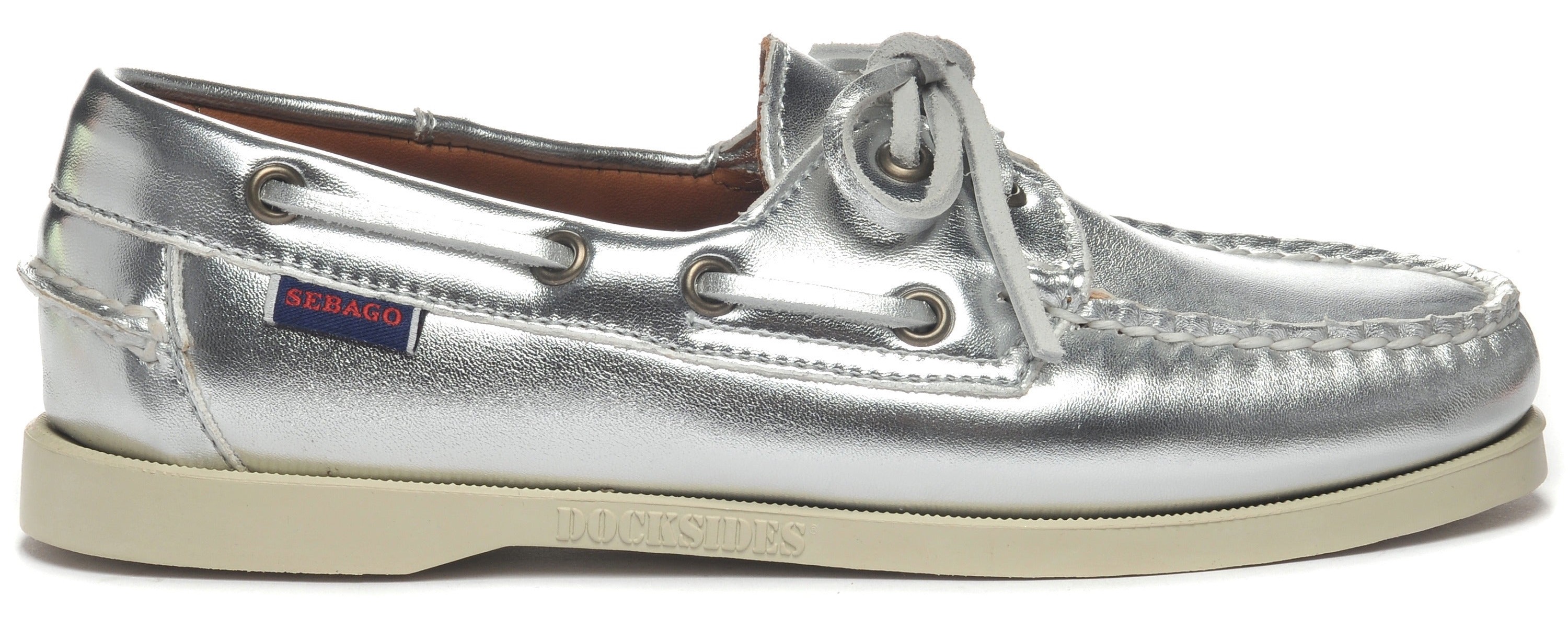 https://sebago-usa.com/collections/womens-docksides/products/portland-met-woman-silver