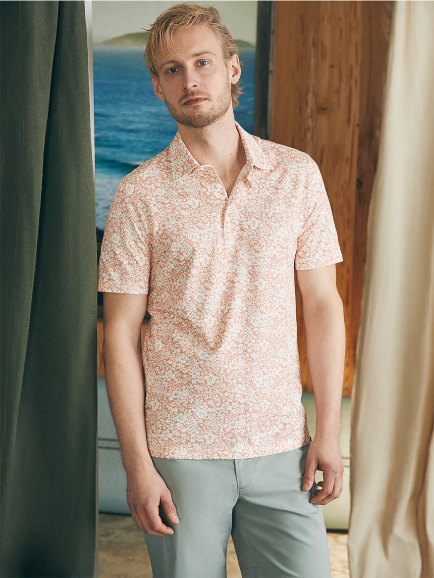 Image of Faherty Brand Movement Short-Sleeve Polo in Hilo Rose Floral Print