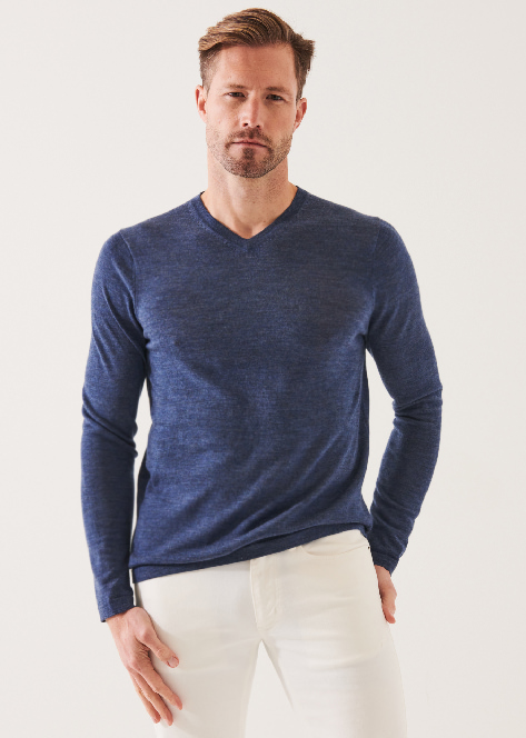 EXTRA-FINE MERINO V-NECK