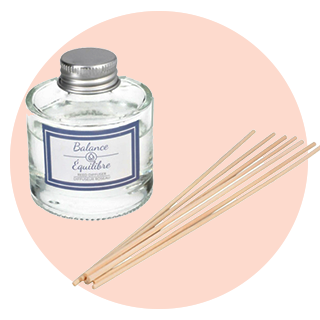 Balancing reed diffuser