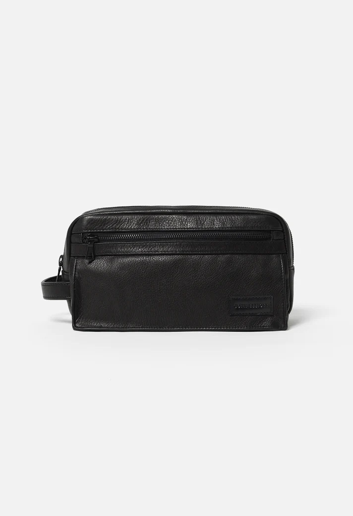 LEATHER DOPP KIT